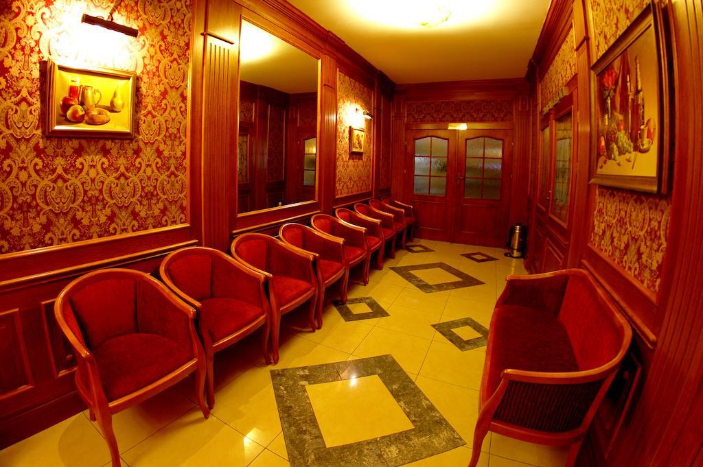 Spa Hotel Gloria Пжемысл Экстерьер фото