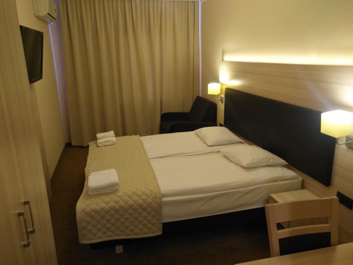 Spa Hotel Gloria Пжемысл Экстерьер фото